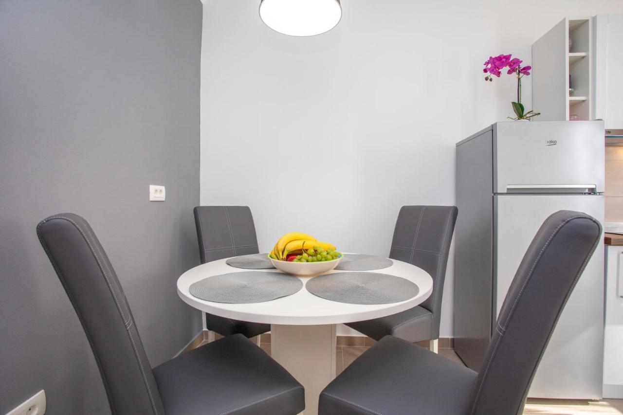 Apartment Iva Labin  Esterno foto